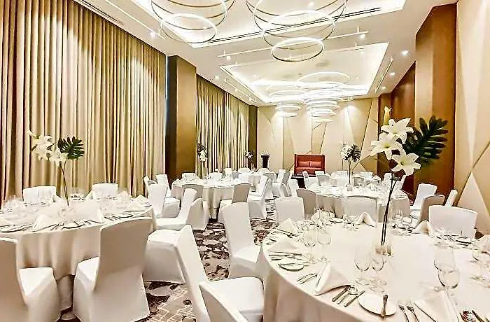 The Excelsior Pinas Отель 4*